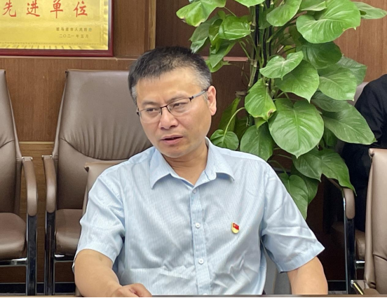 0428新聞稿-駐馬店市產(chǎn)業(yè)投資集團(tuán)有限公司召開(kāi)“青春向黨、奮斗強(qiáng)國(guó)”五四青年節(jié)主題座談交流會(huì)459.png