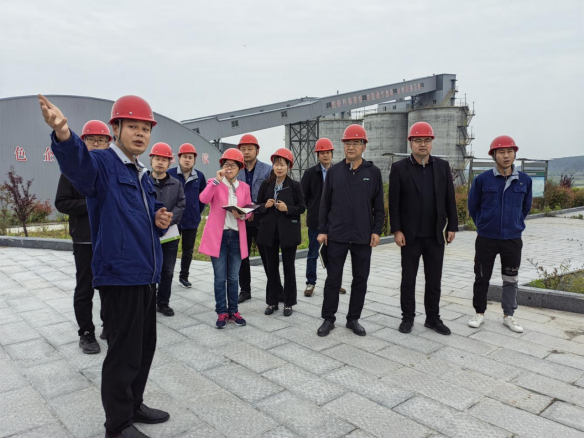 “時不我待、只爭朝夕”市產(chǎn)業(yè)集團全力推進涉案企業(yè)復(fù)工復(fù)產(chǎn)和我市重大項目建設(shè)工作681.png